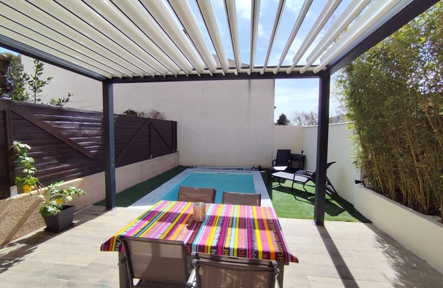 Apartamento en un enólogo de construcción cerca de Montpellier, playas, Arria