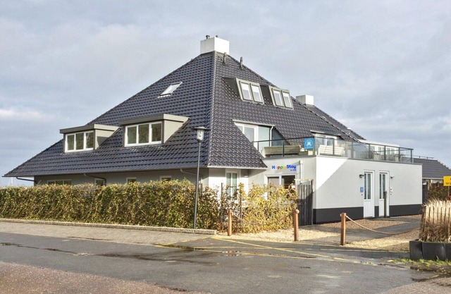 Apartamento en Friesland con Vistas al Agua
