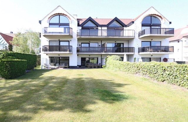 Apartamento en Het Zoute cerca de playa