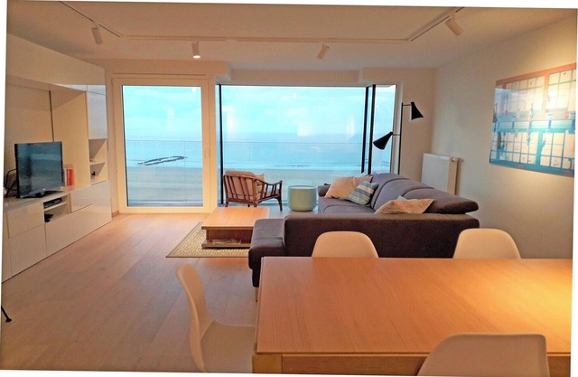 Apartamento en Het Zoute con vistas al mar