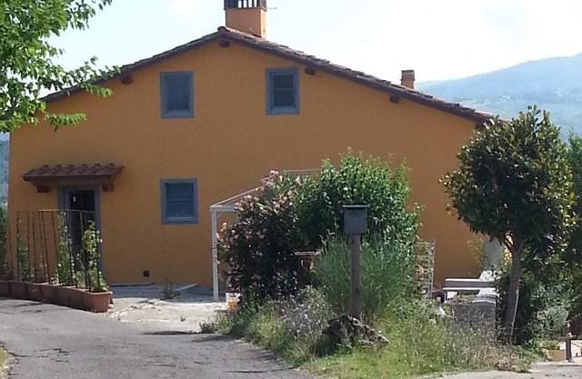 Apartamento en colonica situada en la Toscana entre olivos.
