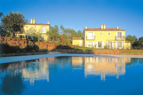 Apartment in La Motte near Golf Course