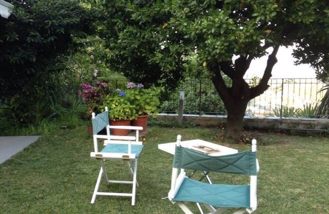 Apartment in La Spezia in early 20th century villa with garden and sea view