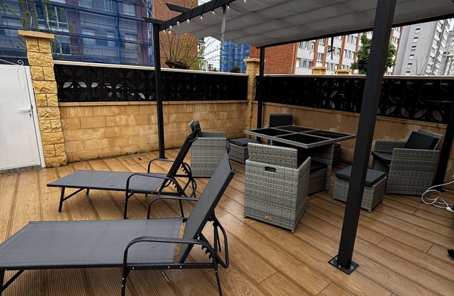Apartamento en Laredo, Cantabria, con gran terraza y cerca de la playa