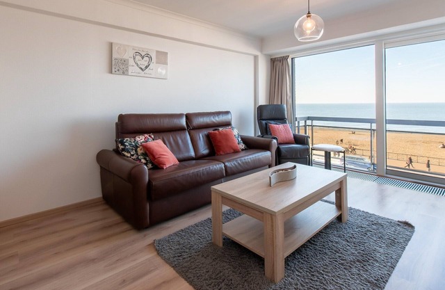 Apartamento en Mariakerke con Vista al Mar