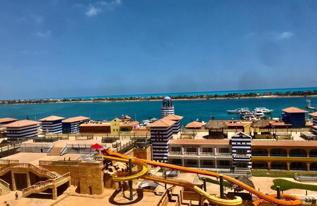 Apartment in Marina