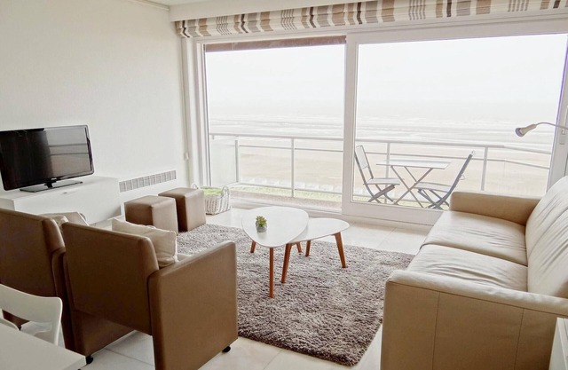 Apartamento en Nieuwpoort con Vista al Mar