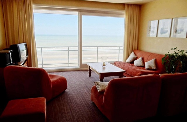 Apartamento en Nieuwpoort con vistas al mar