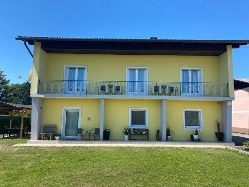 Apartment in Sankt Kanzian near Klopeiner Lake