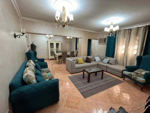 Apartment in Sheraton Heliopolis district beside Raddison blue hotel and Cairo airport