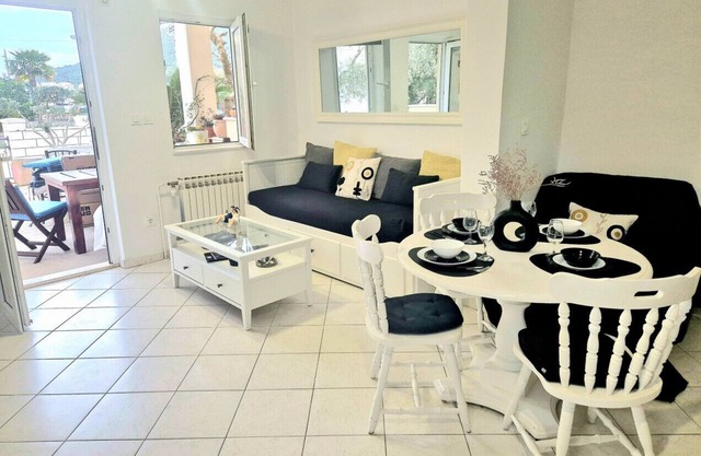 Apartamento en Ston con Seaview, Terraza, Acondicionador, WIFI (3588-2)