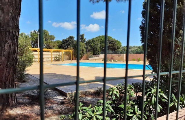 Apartment in superb private domain