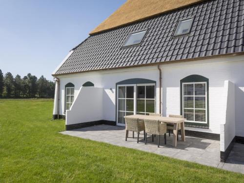 Apartment in tasteful farmhouse in De Cocksdorp