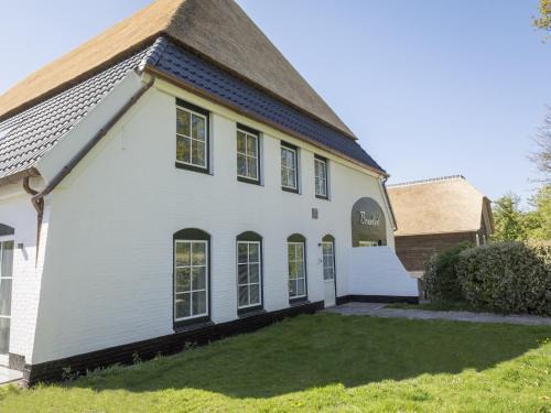 Apartment in tasteful farmhouse in De Cocksdorp, on the Wadden island of Texel
