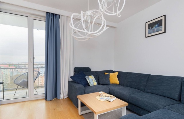 Apartment in the Clouds by Renters