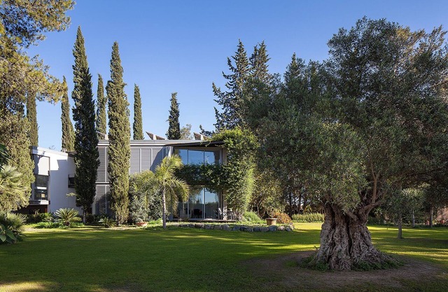Apartment in the heart of nature near Seville with swimming pool and parking