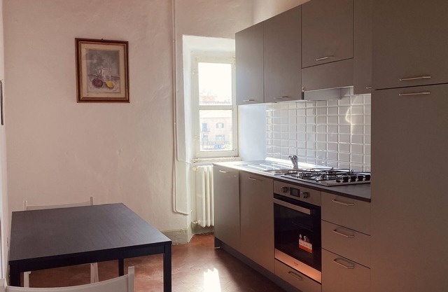 Apartment in the historic center overlooking the river