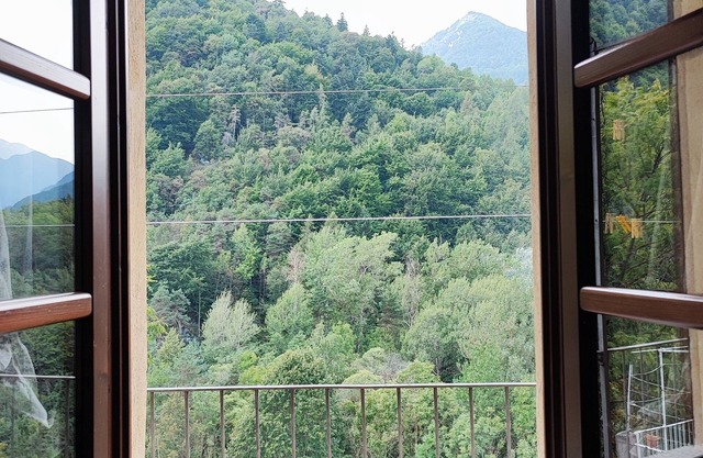 Apartamento en la montaña con espléndidas vistas al valle del Maira.