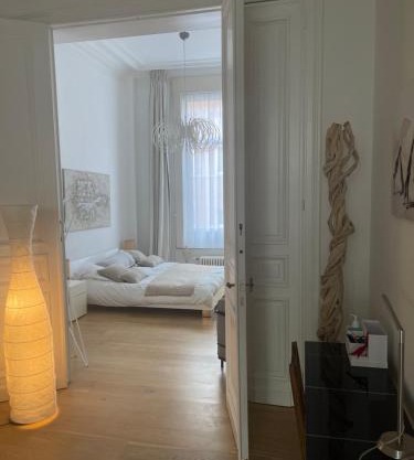 Apartment in trendy Chatelain center Brussels area Little Garden Internet wifi