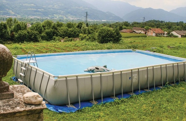 Apartamento en Santa Giustina con piscina compartida