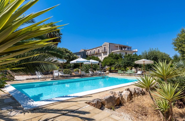 Apartamento 'In Villa Con Vista' con piscina compartida, Wi-Fi y aire acondicionado.
