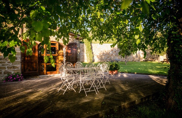 Apartamento en villa con A/C, piscina, WIFI, vista panorámica, aparcamiento, cerca de Cortona