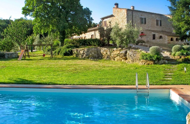 Apartamento en villa con WIFI, piscina, A/C, TV, terraza, vista panorámica, cerca de San Gimignano