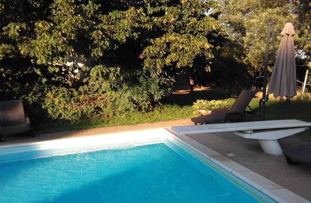 apartamento en chalet con piscina en las colinas de Roma