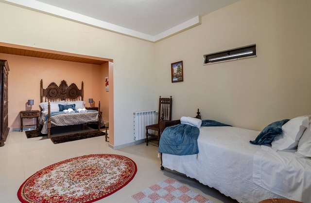 Apartamento 'Inferior' con vistas a la montaña, jardín compartido y Wi-Fi