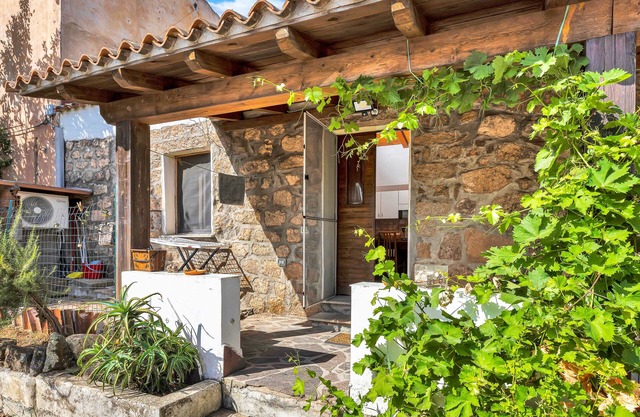 Apartamento "Casettina" con aire acondicionado, balcón y jardín