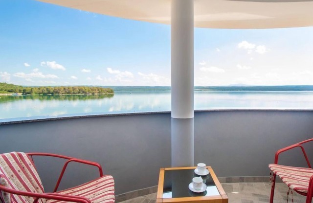 Apartamento Ivana by Interhome