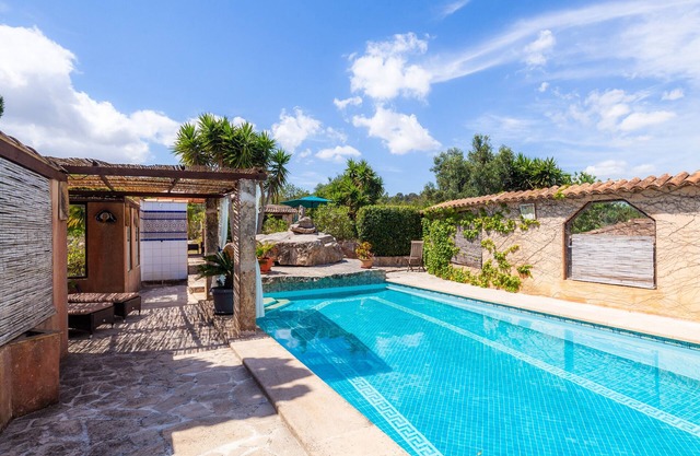 Apartamento "Junior Suite Adults Only Mallorca" con vistas a la montaña, piscina compartida y Wi-Fi