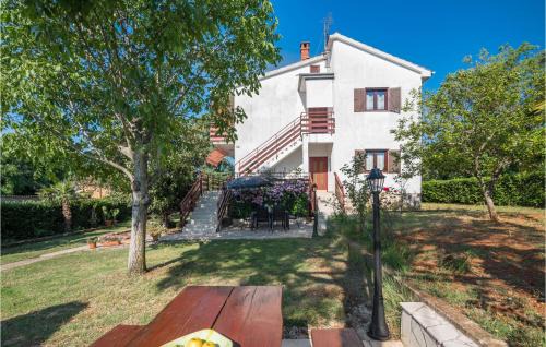 Apartment Kastelir Iii
