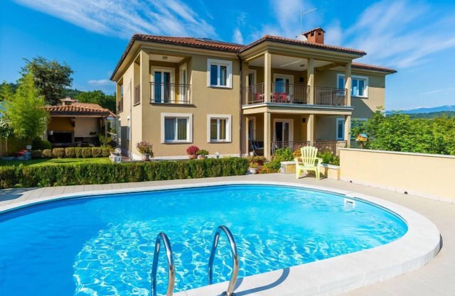 Apartamento Kate by Interhome