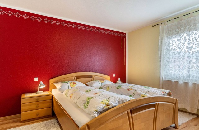 Apartamento 'Kreuzstube' con vistas a la montaña y Wi-Fi