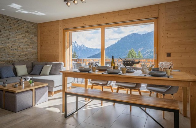 Apartment L' O 12 by Interhome