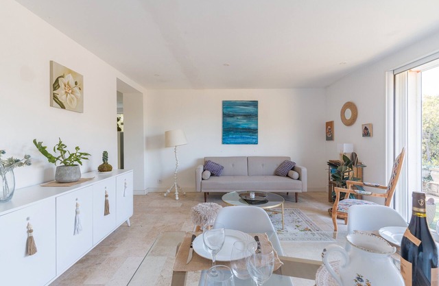 Apartamento 'La Bastidonne' con piscina privada, terraza privada y Wi-Fi