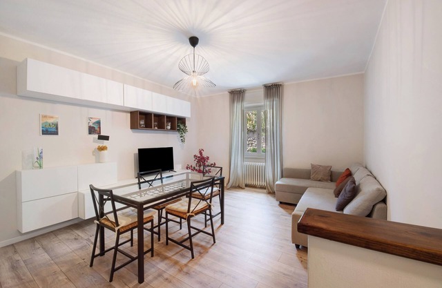 Apartamento 'La Casa Di Tina - Civenna' con balcón y Wi-Fi