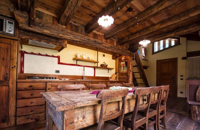 Apartamento "La Méizòn de Felise - Lo Paillê" con vistas a la montaña, jardín compartido y Wi-Fi
