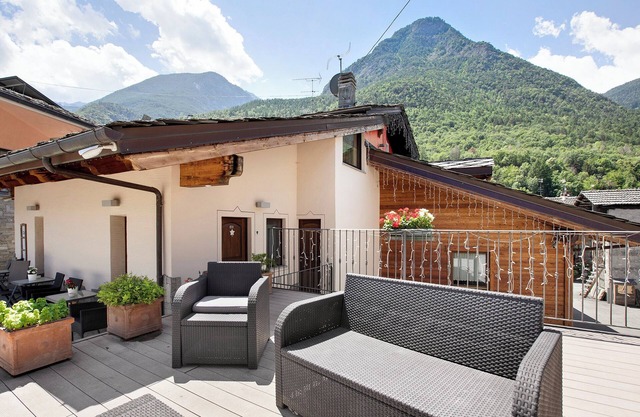 Apartamento 'La Maison de Amélie - Bed' con vistas a la montaña, terraza compartida y Wi-Fi