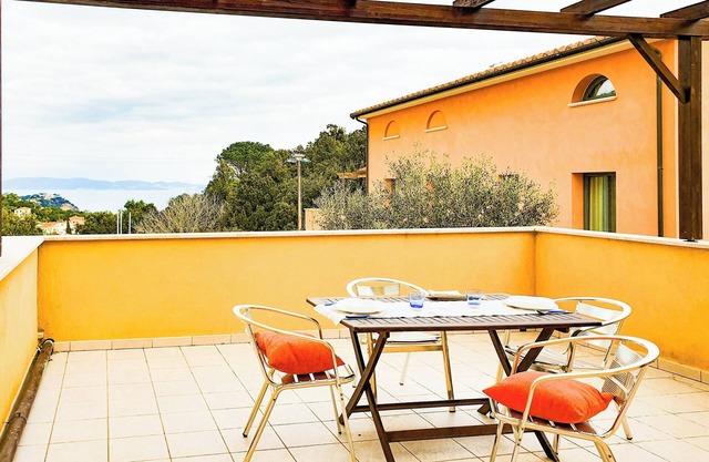 Apartamento 'La Pergola al Cavo 13' con vistas al mar