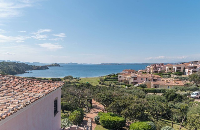 Apartamento "La Terrazza sul Mare" Cerca de la playa con vistas al mar, aire acondicionado y terraza