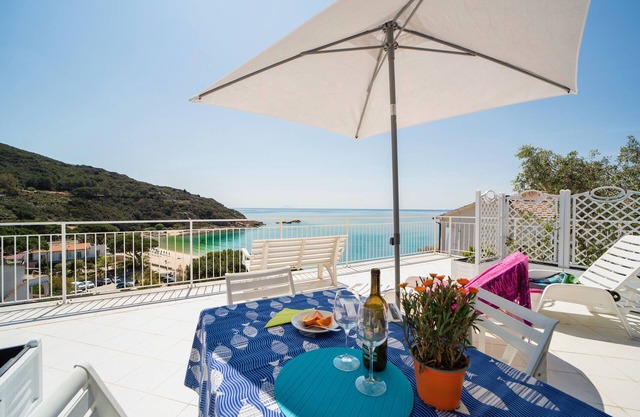 Apartamento "Le Sirene Bilo 5" cerca de la playa con terraza compartida y Wi-Fi