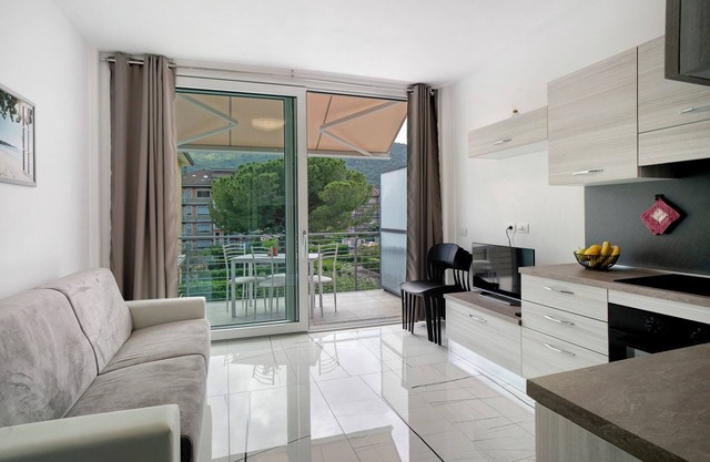 Apartamento 'Le Vigne Marina Di Andora' con balcón, Wi-Fi y aire acondicionado