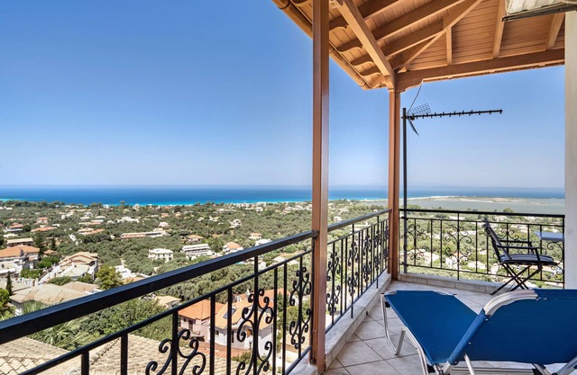 Apartamento "Lefkothea 4" con vistas al mar, balcón y Wi-Fi