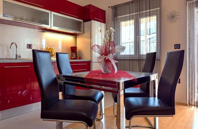 Apartment Leo