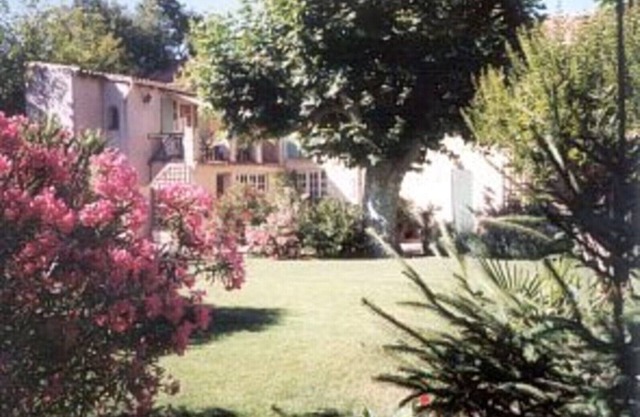Apartamento 'Les lavandes' - casa de campo provenzal restaurada con buen gusto