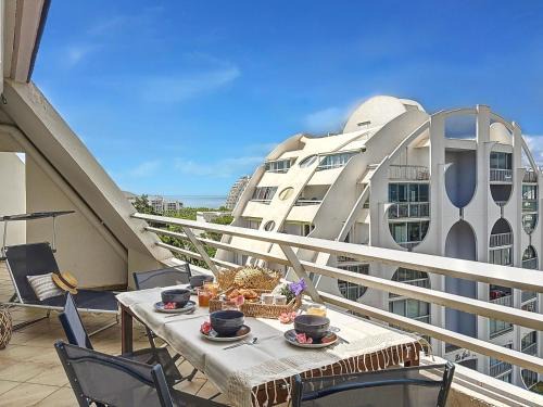 Apartment Les Marquises-2 by Interhome