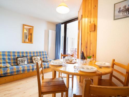 Apartment Les Mousquetons-20 by Interhome