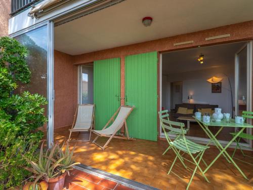 Apartment Les Palmiers by Interhome